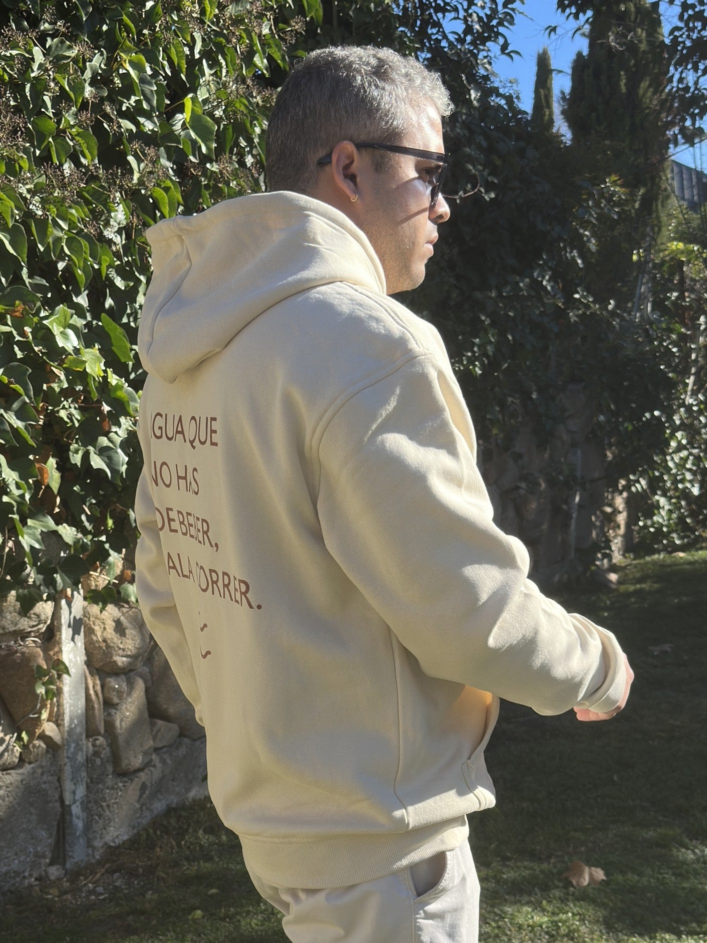 (PRE-ORDER) Sudadera "Agua que no has de beber déjala correr"