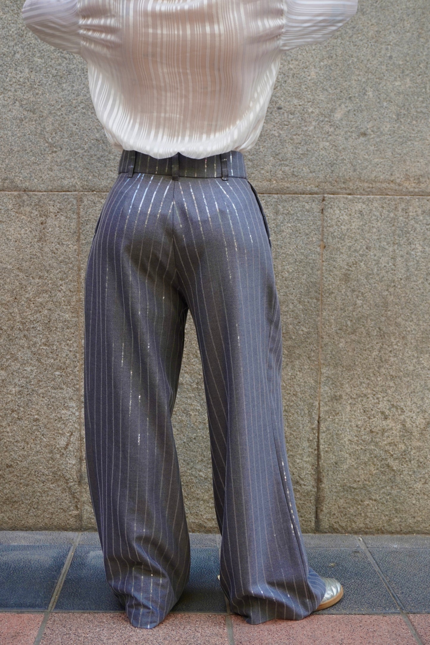 (PRE-ORDER) Gris Raya